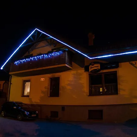 Petra Bed&breakfast Nocľah s raňajkami 2*